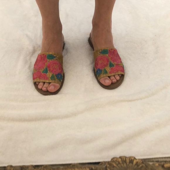 Kenneth Cole Shoes - Kenneth Cole sandals